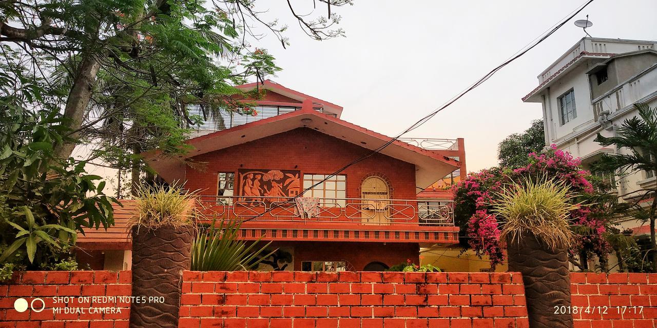 Swapnonir Hotel Shantiniketan Bagian luar foto