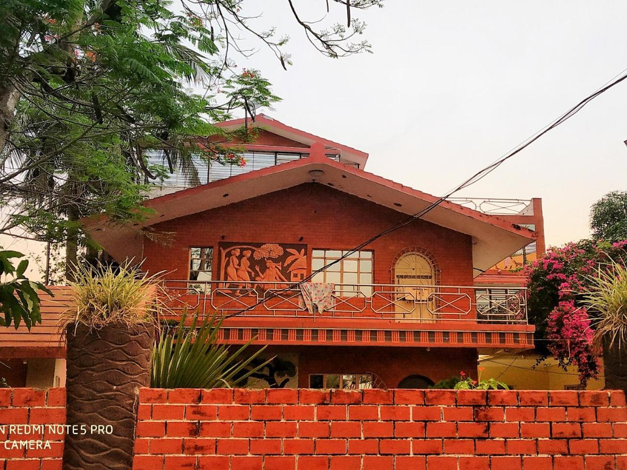 Swapnonir Hotel Shantiniketan Bagian luar foto