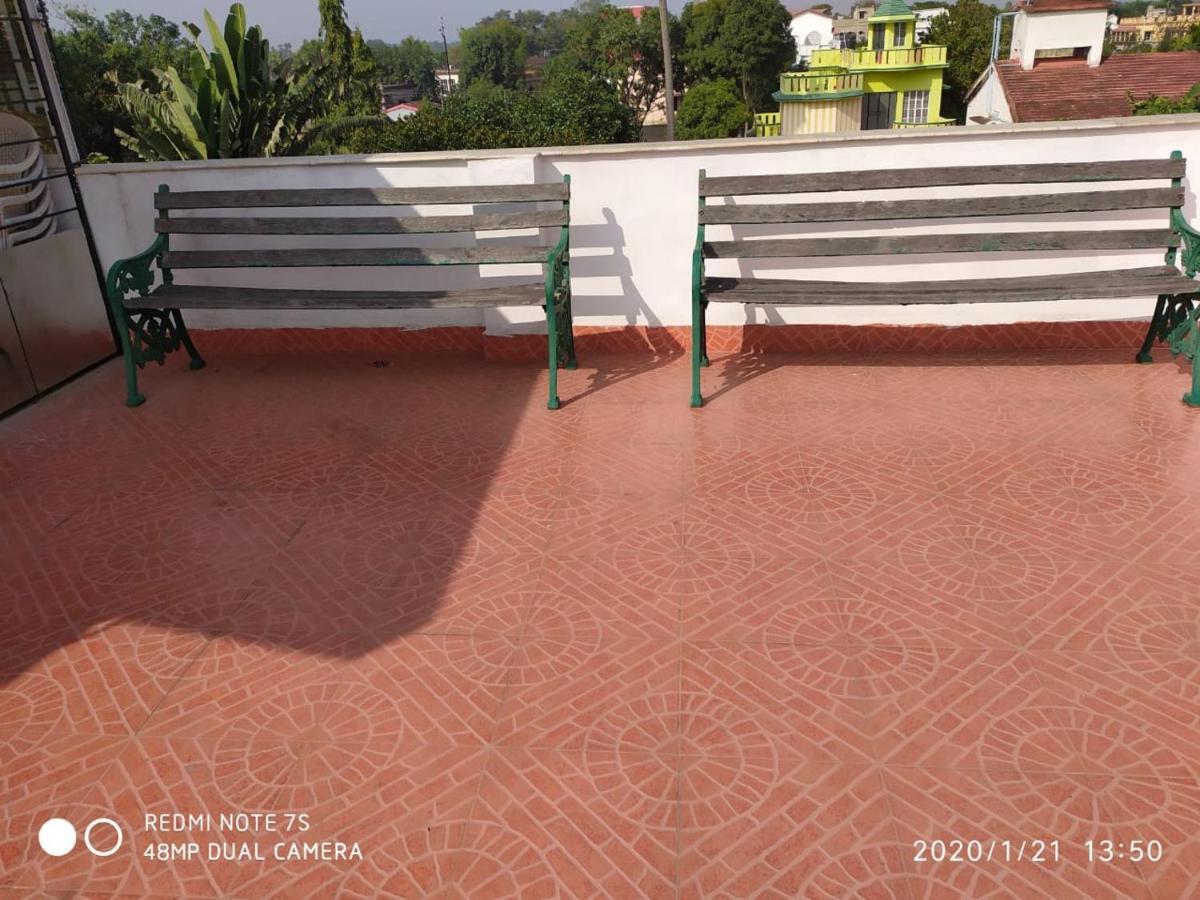 Swapnonir Hotel Shantiniketan Bagian luar foto