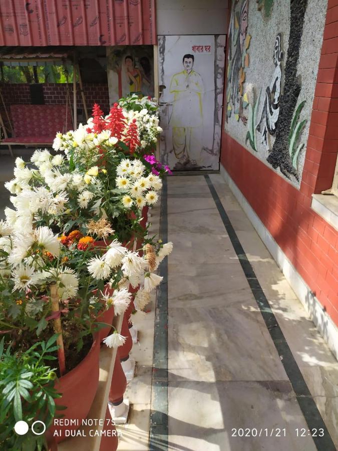 Swapnonir Hotel Shantiniketan Bagian luar foto