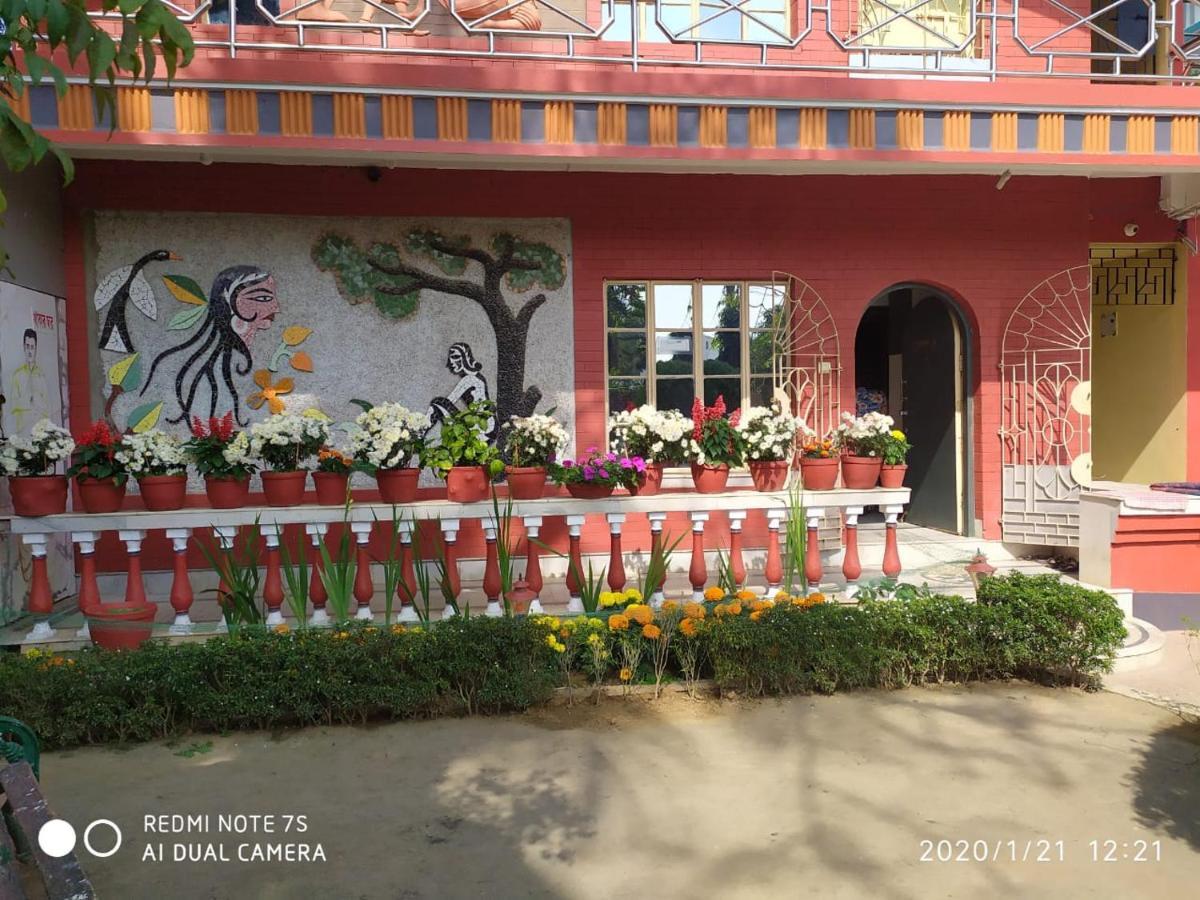 Swapnonir Hotel Shantiniketan Bagian luar foto