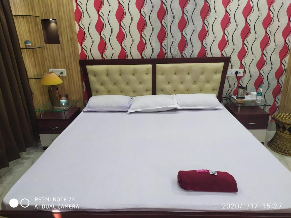 Swapnonir Hotel Shantiniketan Bagian luar foto
